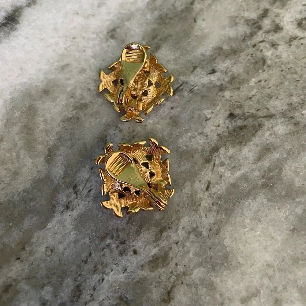 MONET vintage clips earrings- excellent condition - Picture 9 of 11